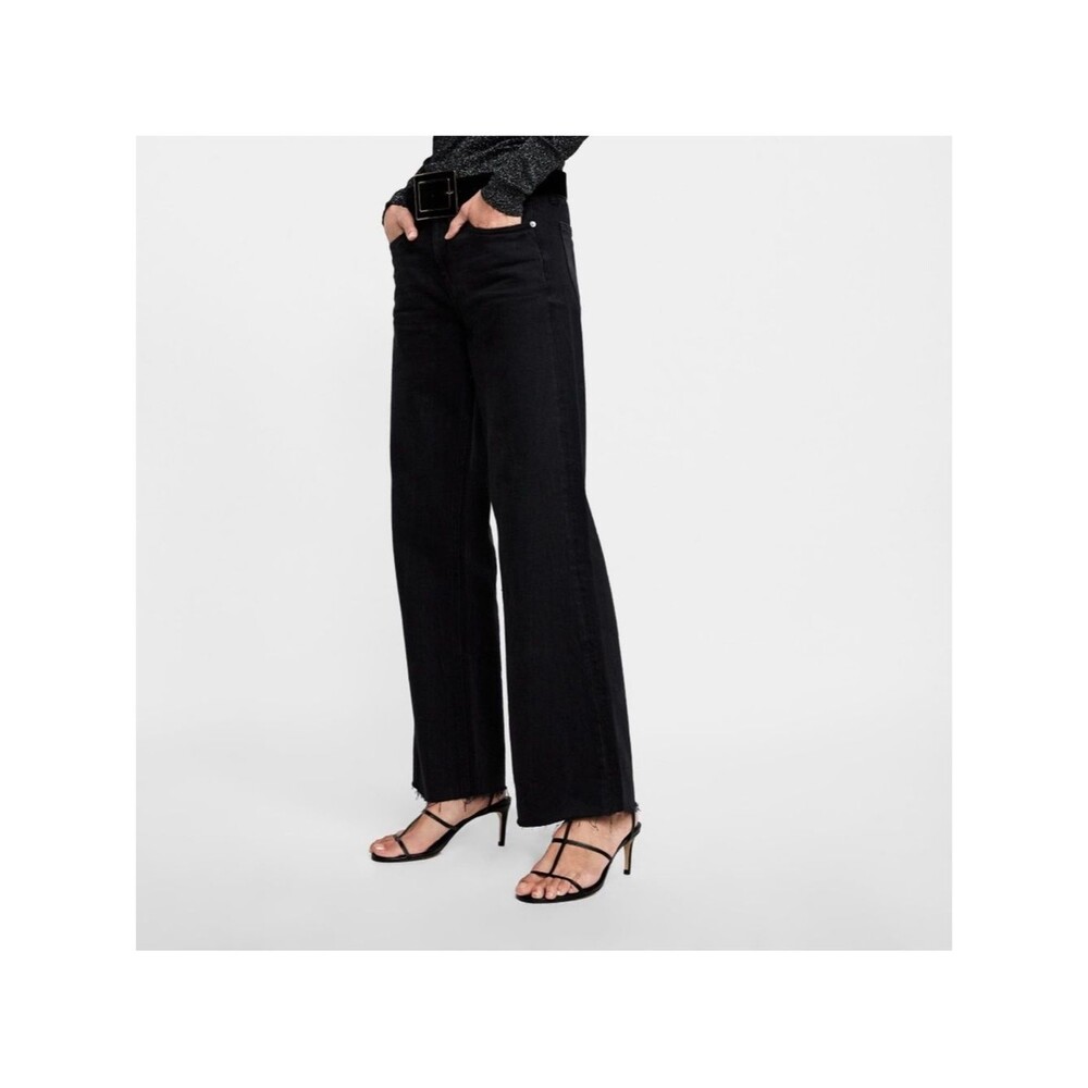 Zara Woman The City Worker Jean in Black Denim Size 2